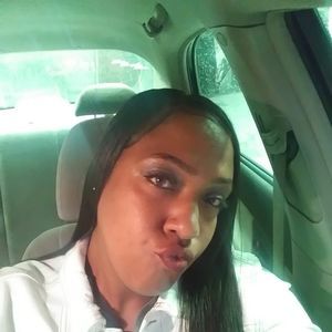 Meet your Posher, Candace